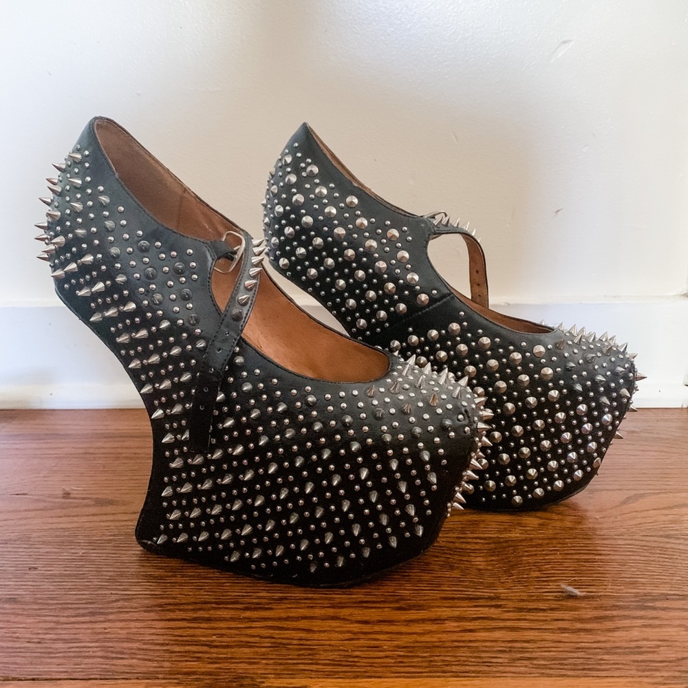 Jeffrey Campbell Spike Curved Heel Less Wedges